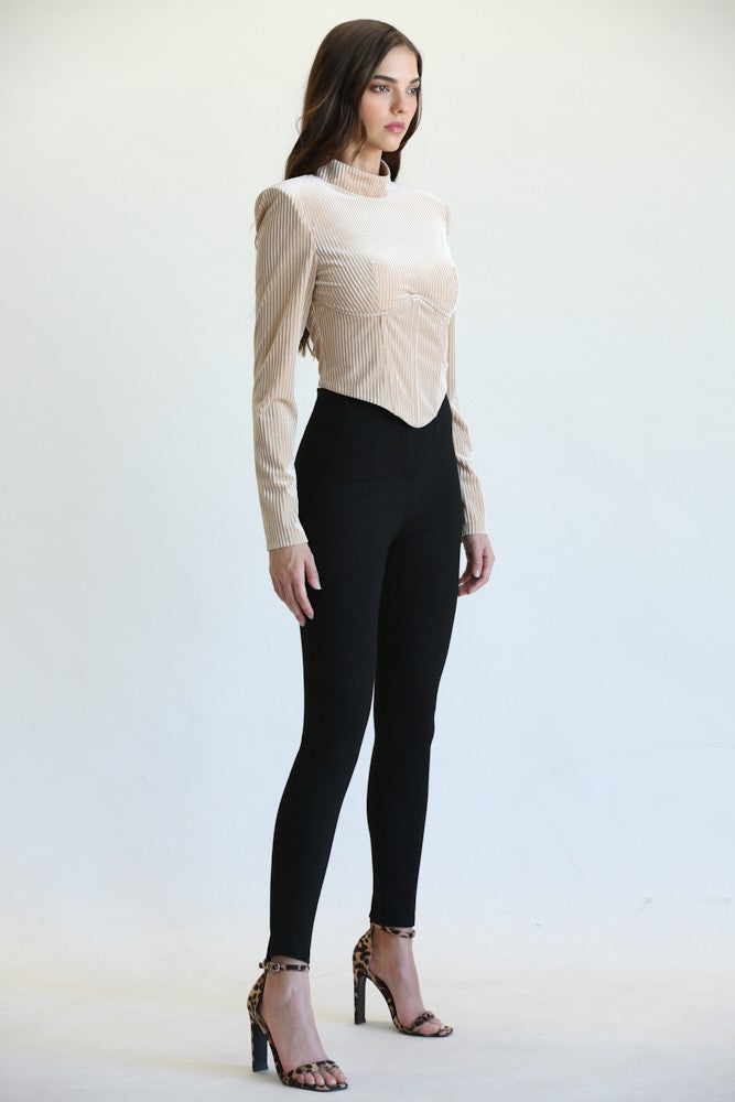 Blusa de Canalé con Corte Corset y Hombros Marcados