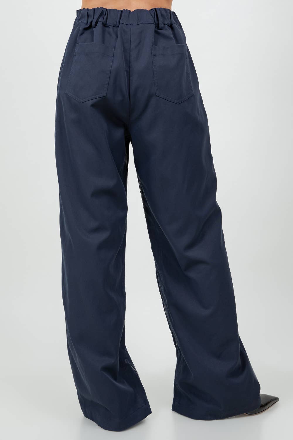 Utility Pants with Zippers on the Internal Seam – Navy Color