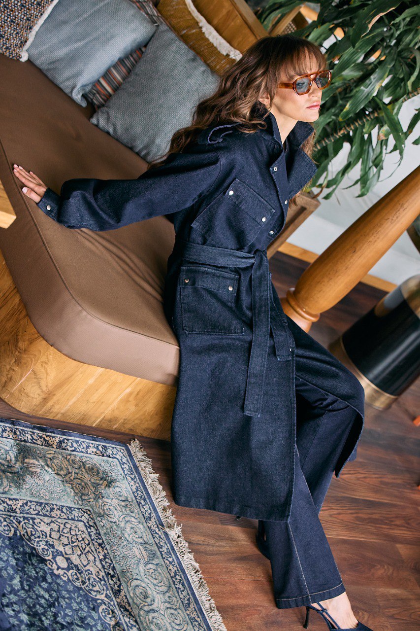 Denim Chic – Enterizo Abrigo Largo