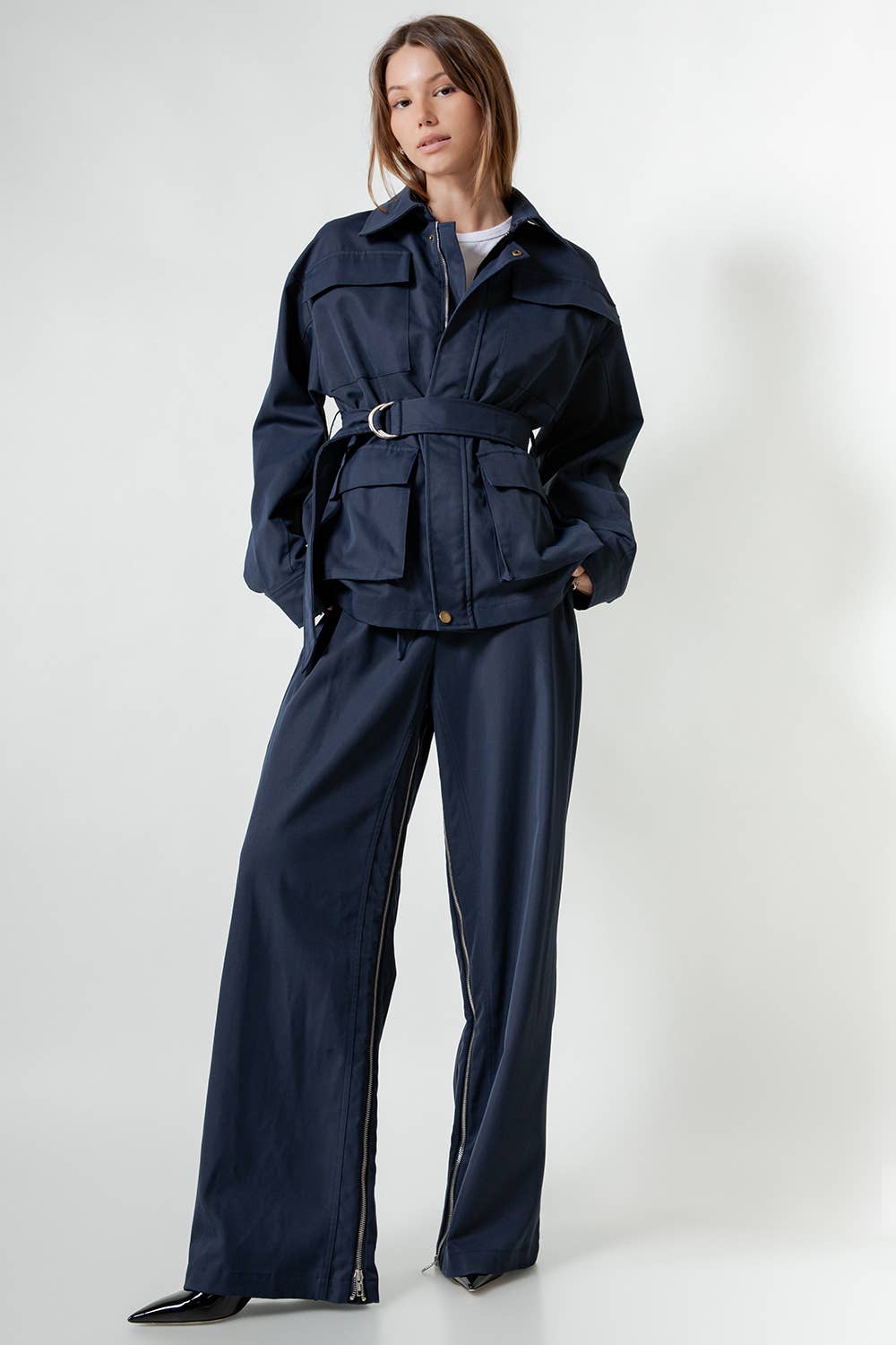 Utility Pants with Zippers on the Internal Seam – Navy Color
