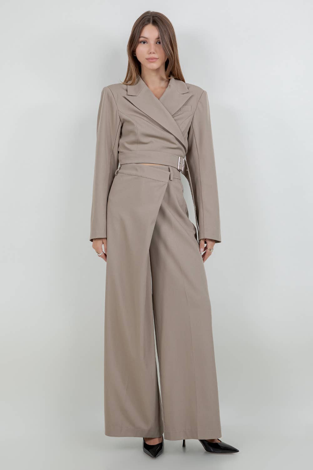 Structured Cropped Blazer with Belt – Black